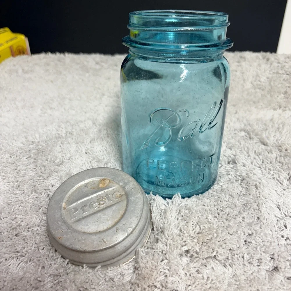Vintage Ball‎ Perfect Mason Jar Aqua Blue Glass with Presto Aluminum 1910-1933